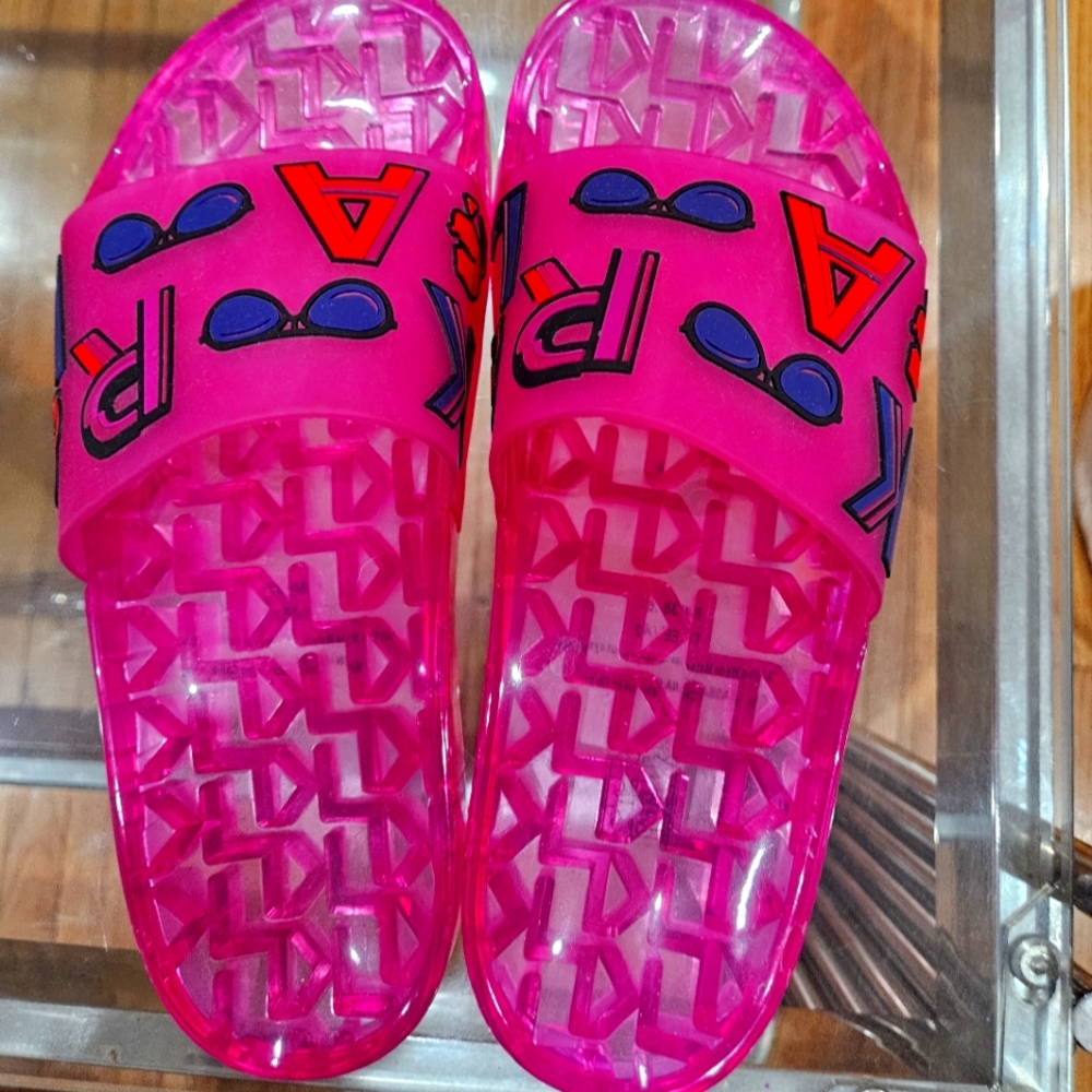 Pink Slide Sandals with Graphic Design.